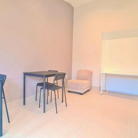 Cosy Room In East Ham London Exterior photo